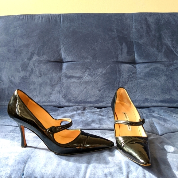 Manolo Blahnik Shoes - Manolo Blahnik d'Orsay black patent leather pumps